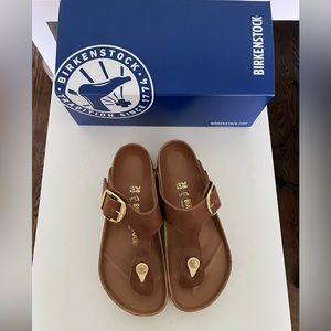 Birkenstock Gizeh Big Buckle
Size 38 EU; Regular fit
Like new condition with box